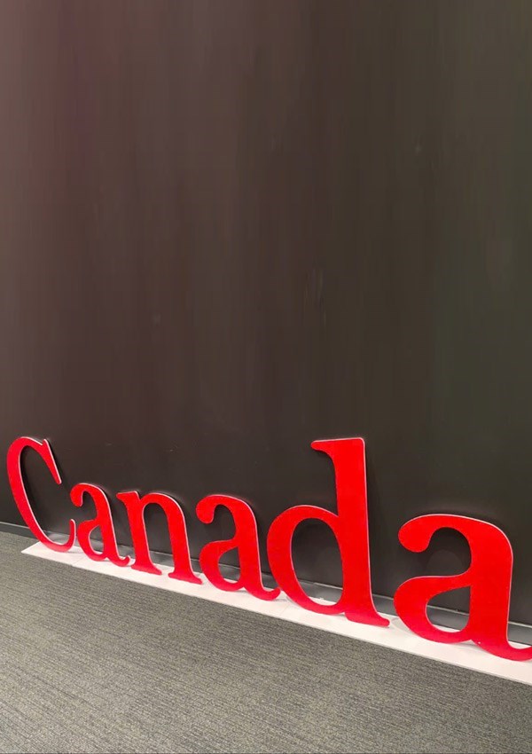 HASHTAGS_CANADA