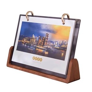 Lịch để bàn dạng lò xo khoen vòng