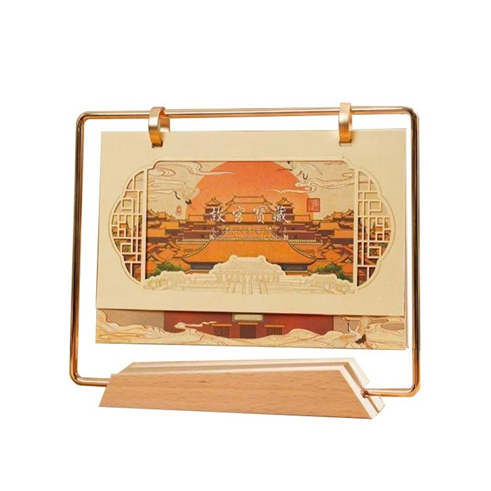 Lịch khung vàng cao cấp